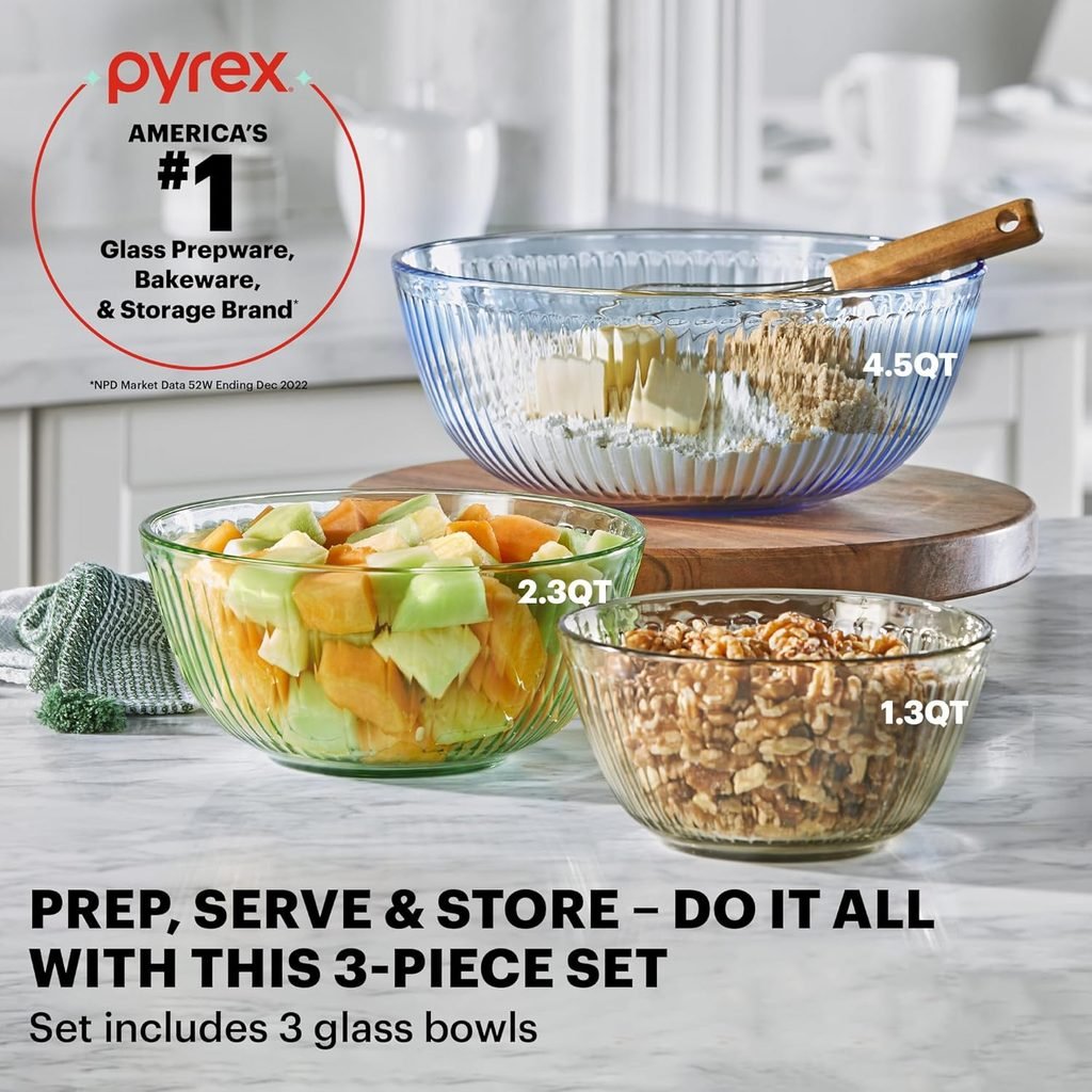 Pyrex Sculpted Glass Mixing Bowl Set with Lids